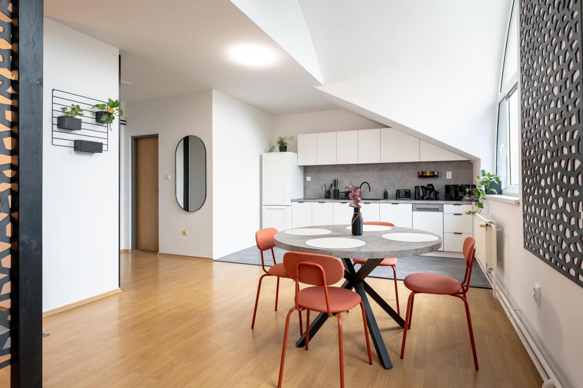 Urban Bloom Apartments By Booky Liptovský Mikuláš Dış mekan fotoğraf